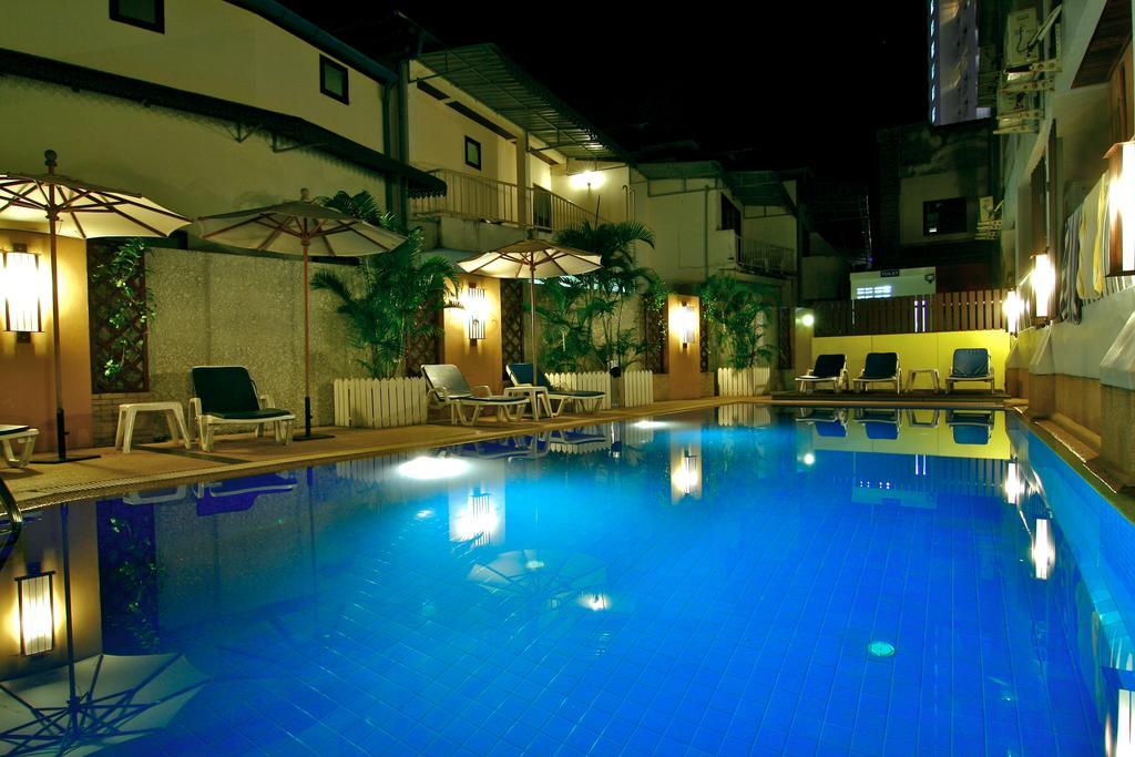 Rattana Beach Hotel Karon Eksteriør billede