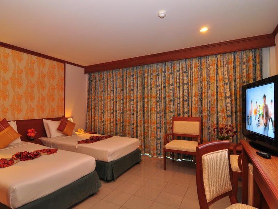 Rattana Beach Hotel Karon Eksteriør billede